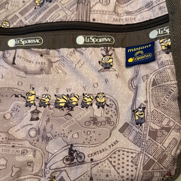 NWT LeSportsac Minions Crossbody Bag With Small Zipper Pouch - Picture 2 of 6